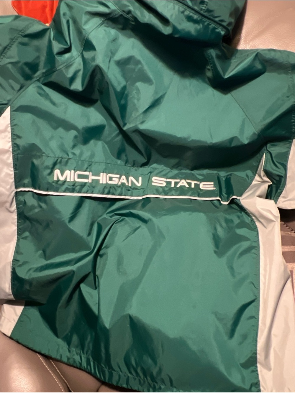 Men’s large Columbia Michigan State Green hooded RAIN/Windbreaker Jacket Mint